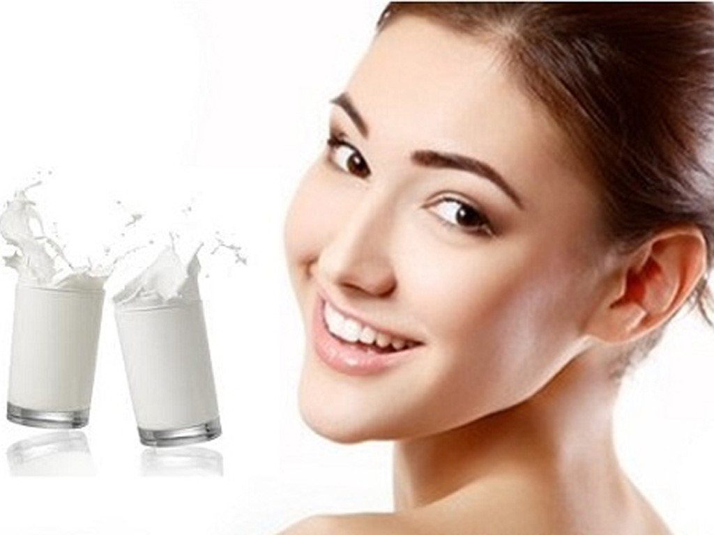 Dưỡng ẩm da mặt bằng sữa tươi đơn giản và hiệu quả